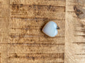 Witte opaal hanger hartje