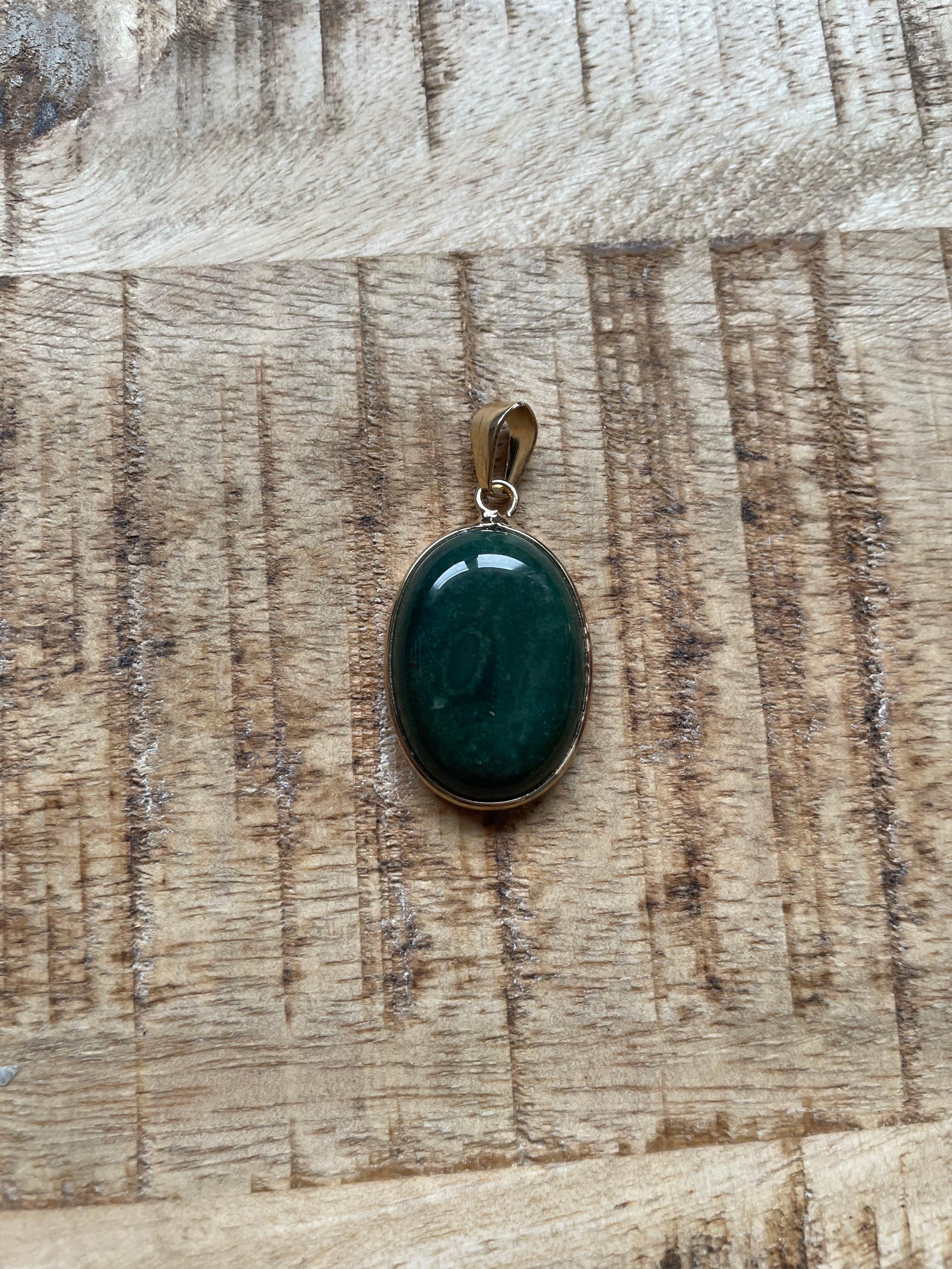 Jade hanger goudkleuring