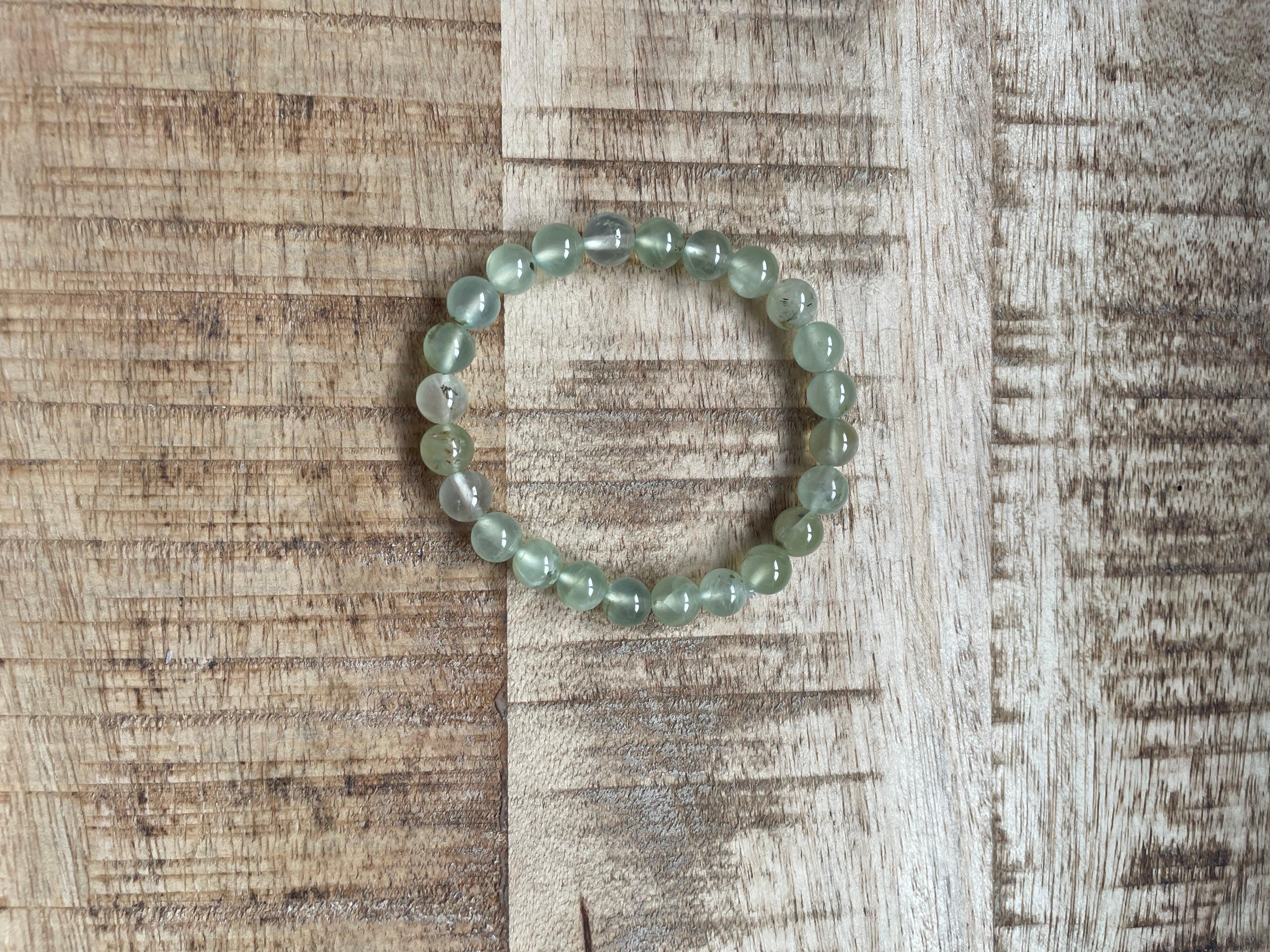 Prehniet armband 8 mm kralen