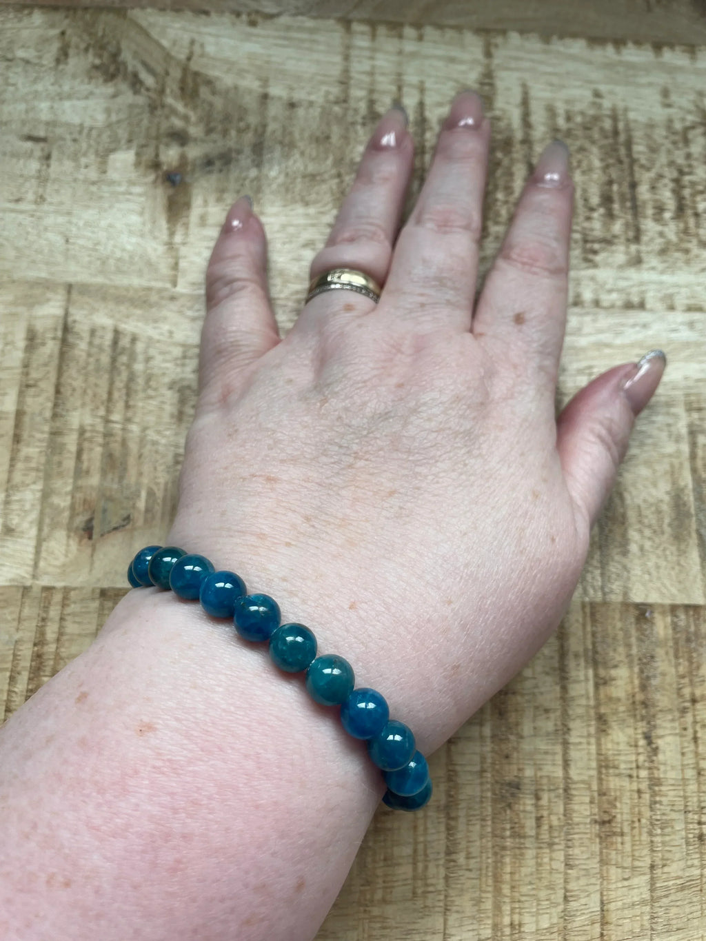 Blauwe apatiet armband 8 mm kralen