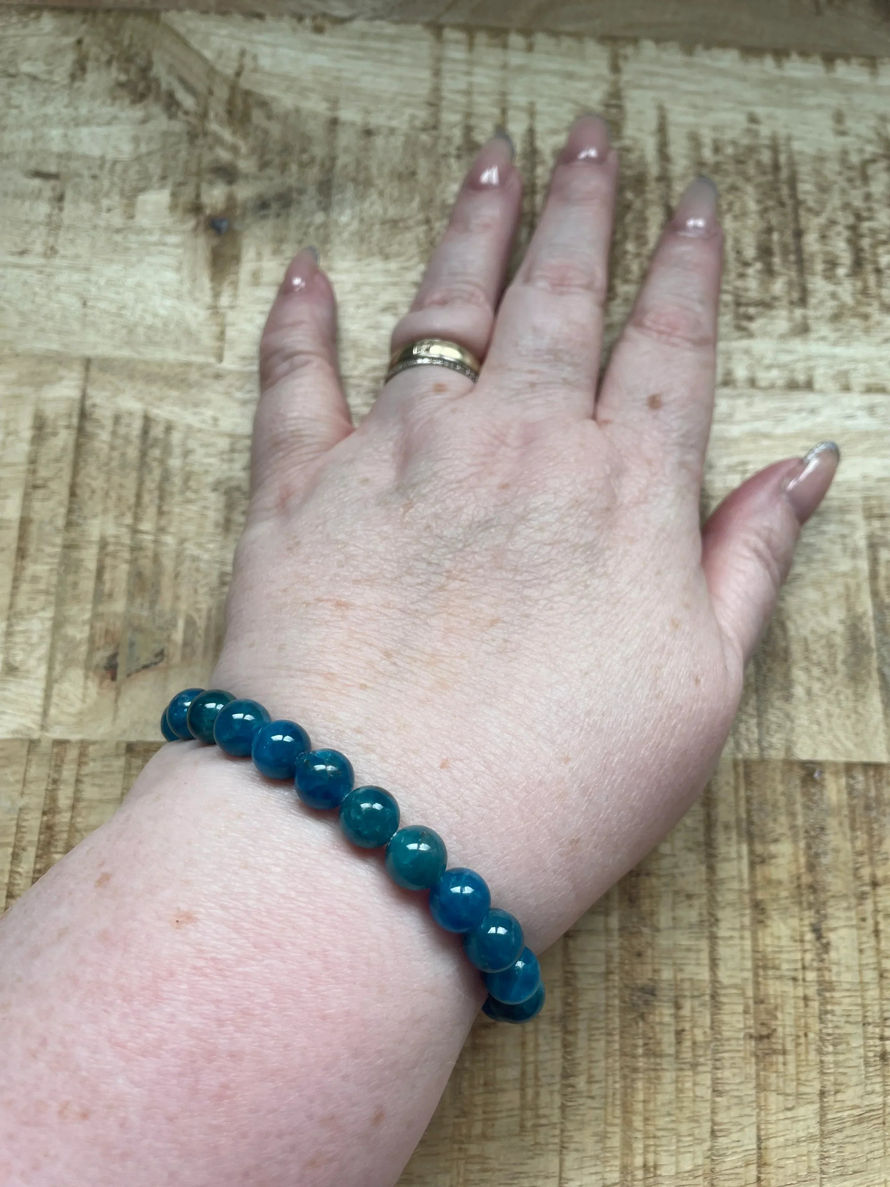 Blauwe apatiet armband 8 mm kralen