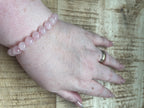 Rozenkwarts armband 8 mm kralen