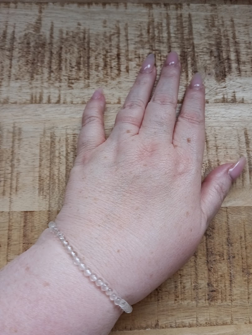 Bergkristal kogelarmband 4 mm kralen