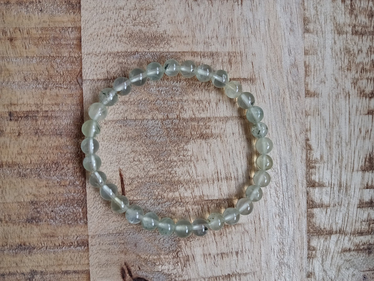 Prehniet kogelarmband 6 mm kralen