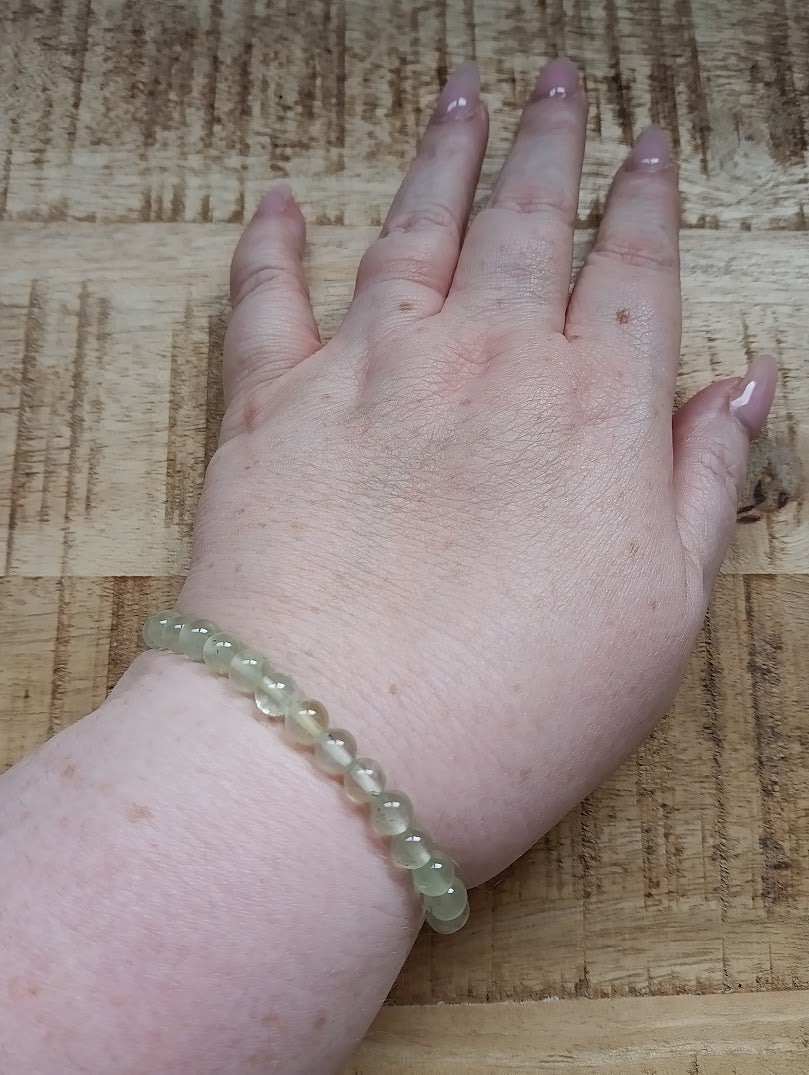 Prehniet kogelarmband 6 mm kralen